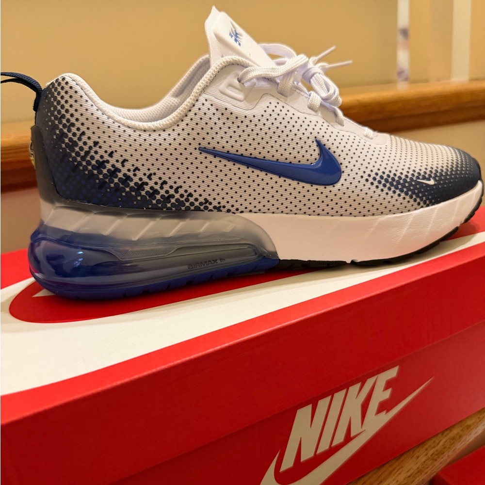 Nike Kids Gradient Blue and White Sneakers